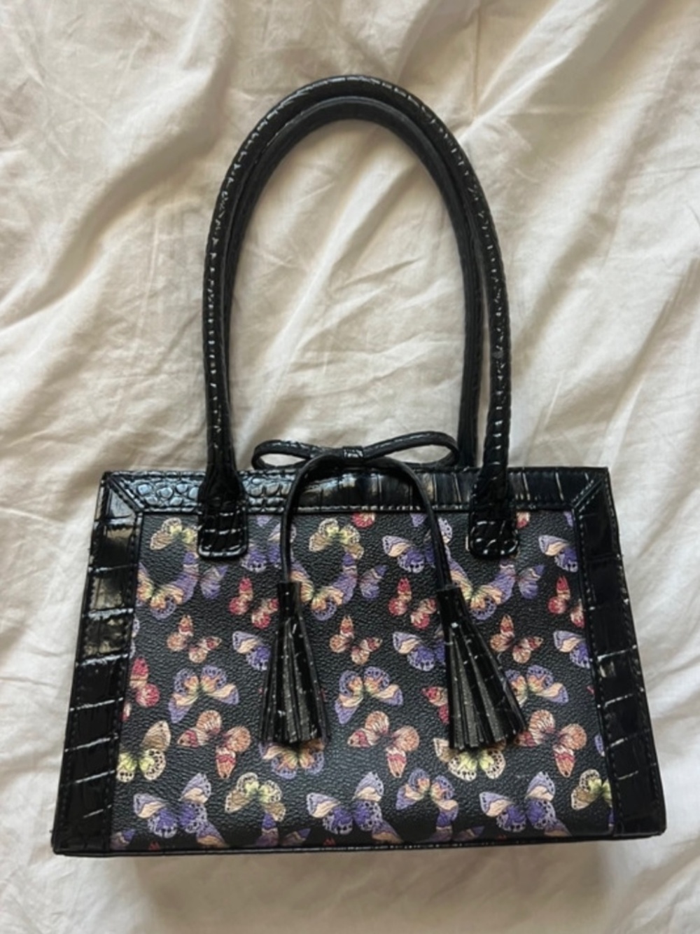 Women’s vintage butterfly print Liz Claiborne purse